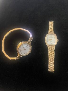 2 VINTAGE Caravelle Gold Tone Women's Bracelet Watches. Both run great!